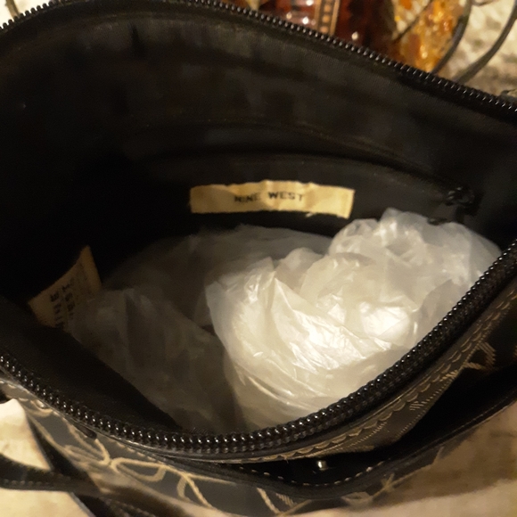 Nine West Crossbody Purse - Picture 3 of 4